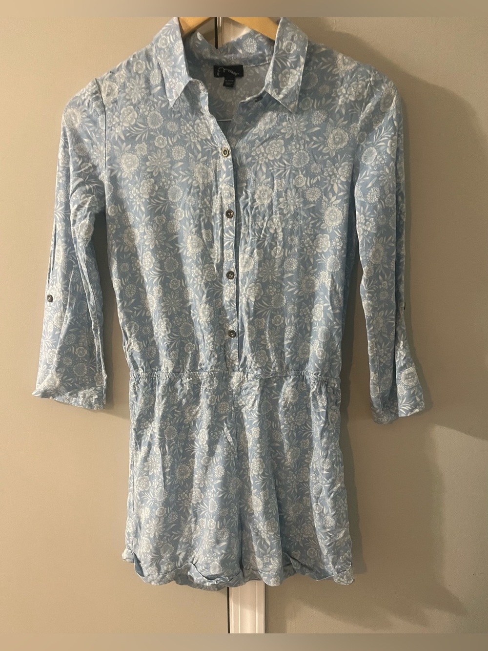 Art Class Light Blue Floral Button-Front Girls Long Sleeve Romper, XL